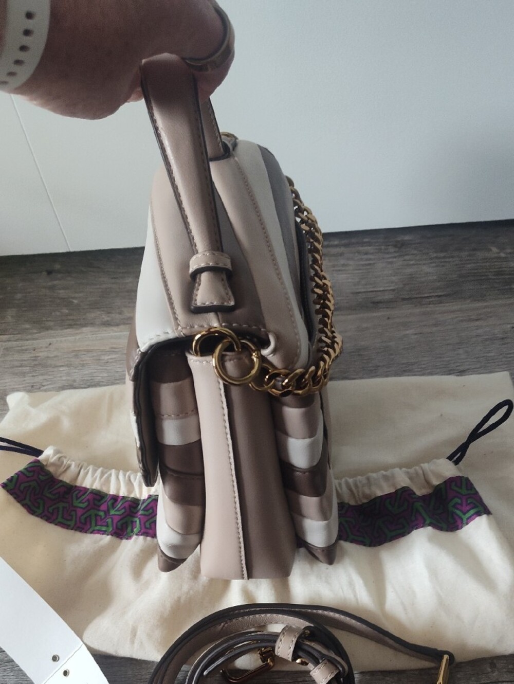 Tory Burch Women's Top-Handle Crossbody Bag in Beige and Brown - Picture 5 of 8